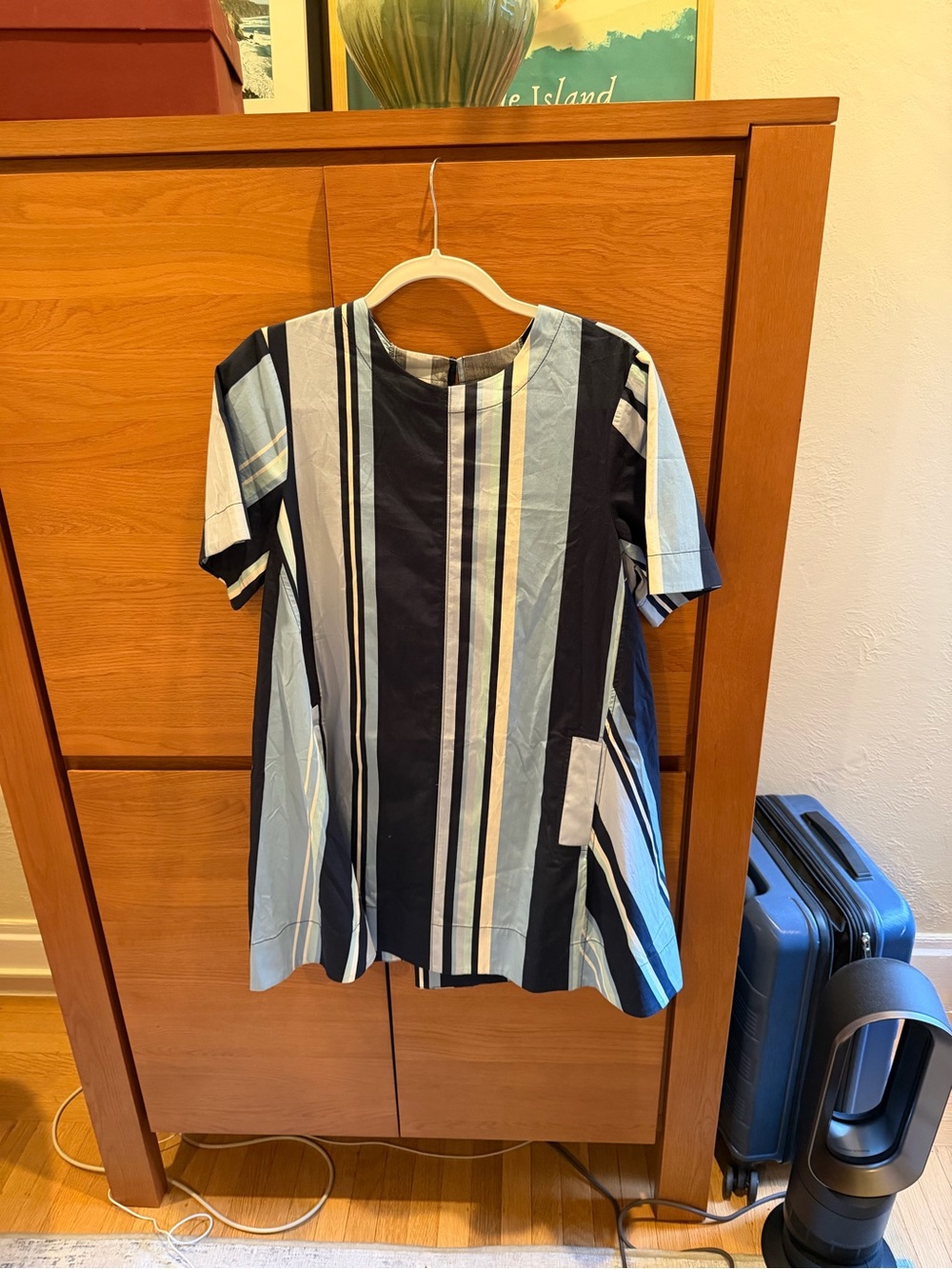 Maeve Short-Sleeve Striped Tunic in Navy & Light Blue - Picture 5 of 5